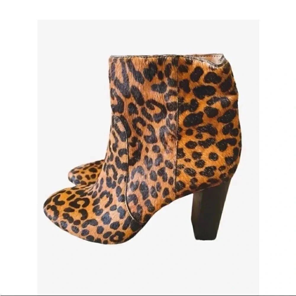Banana Republic Trendy Cheetah Printed Block Heel Haircalf Leather Boots  6.5M